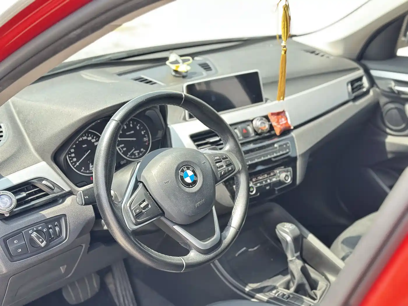 BMW X1 2018 sDrive18Li Fashion Model фото 7