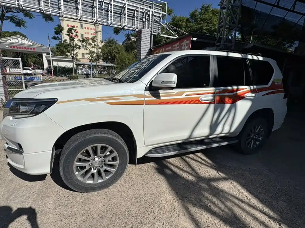 Toyota Prado 2020 2019 3.5L Automatic TX-L Zunxiang Edition with Rear-mounted Spare Tire