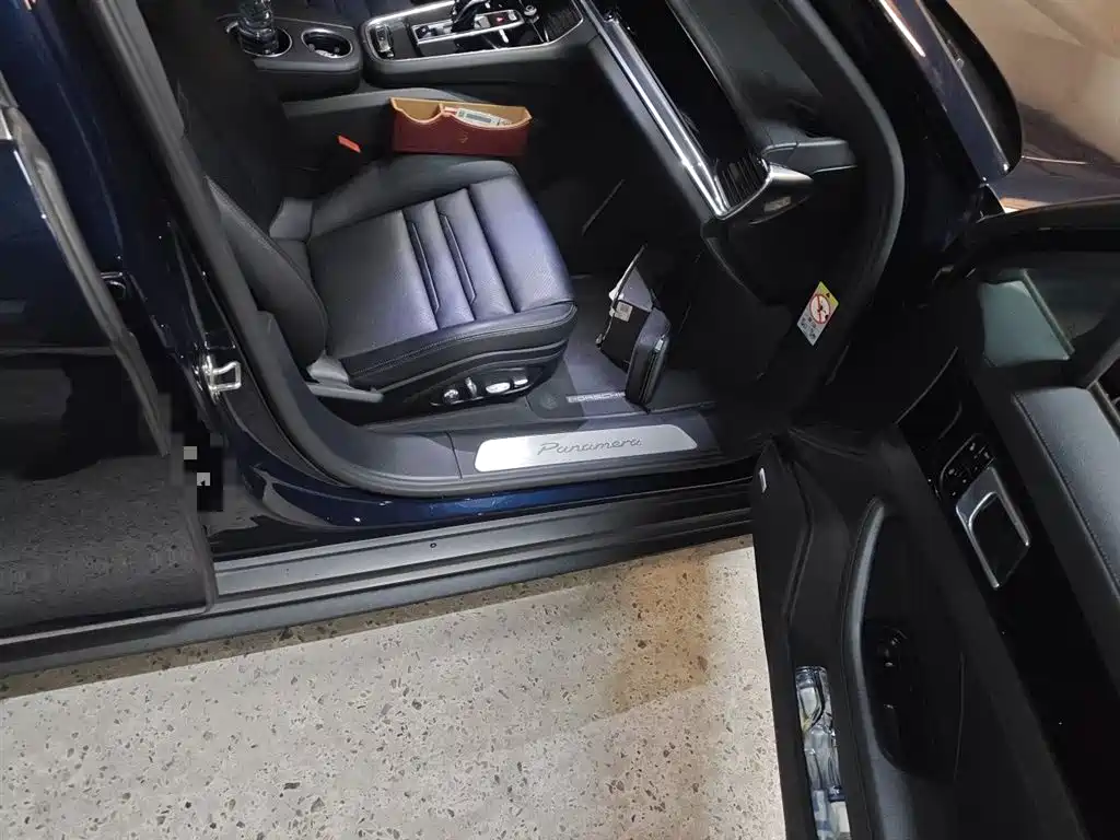 Porsche Panamera 2017 Panamera 3.0T фото 20