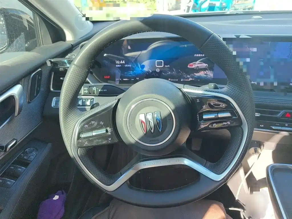 Buick LaCrosse 2025 2025 Model 28T Platinum Edition