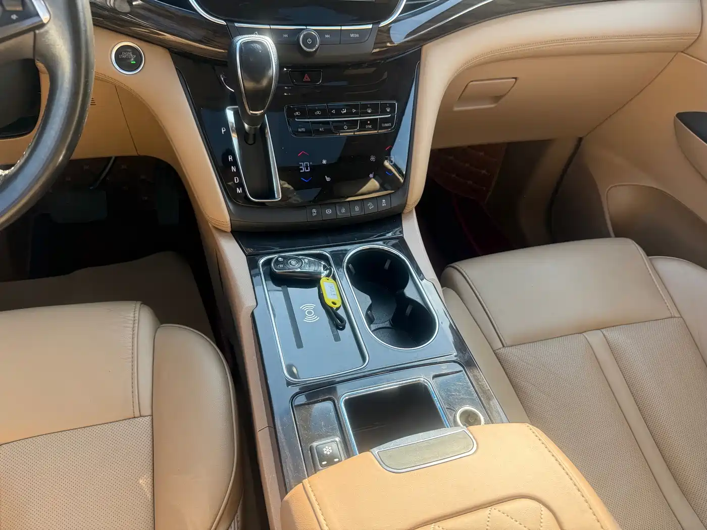 Buick GL8 2018 ES 28T Luxury Type China VI фото 7