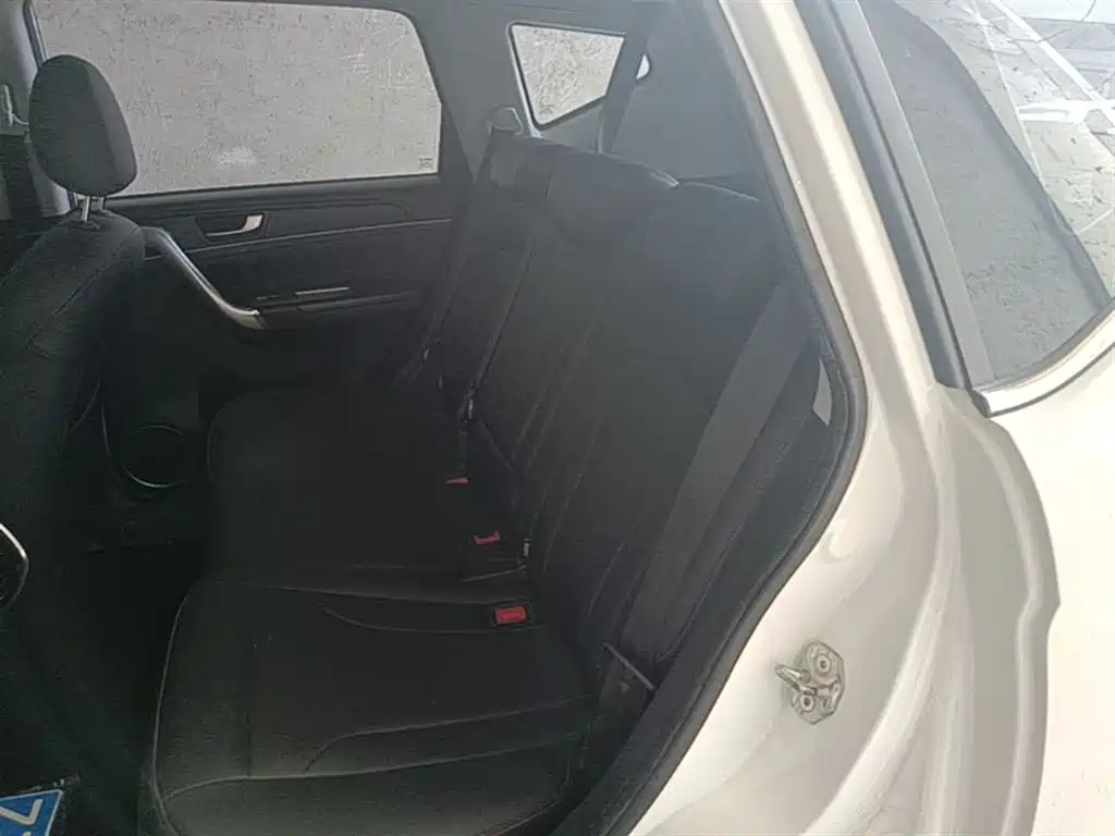 Haval M6 2018 1.5T Manual 2WD Elite фото 17