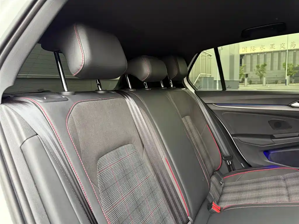 Volkswagen Golf GTI 2025 380TSI DSG GTI фото 24