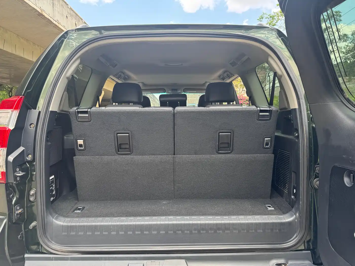 Toyota Prado 2015 2.7L Automatic Luxury фото 7