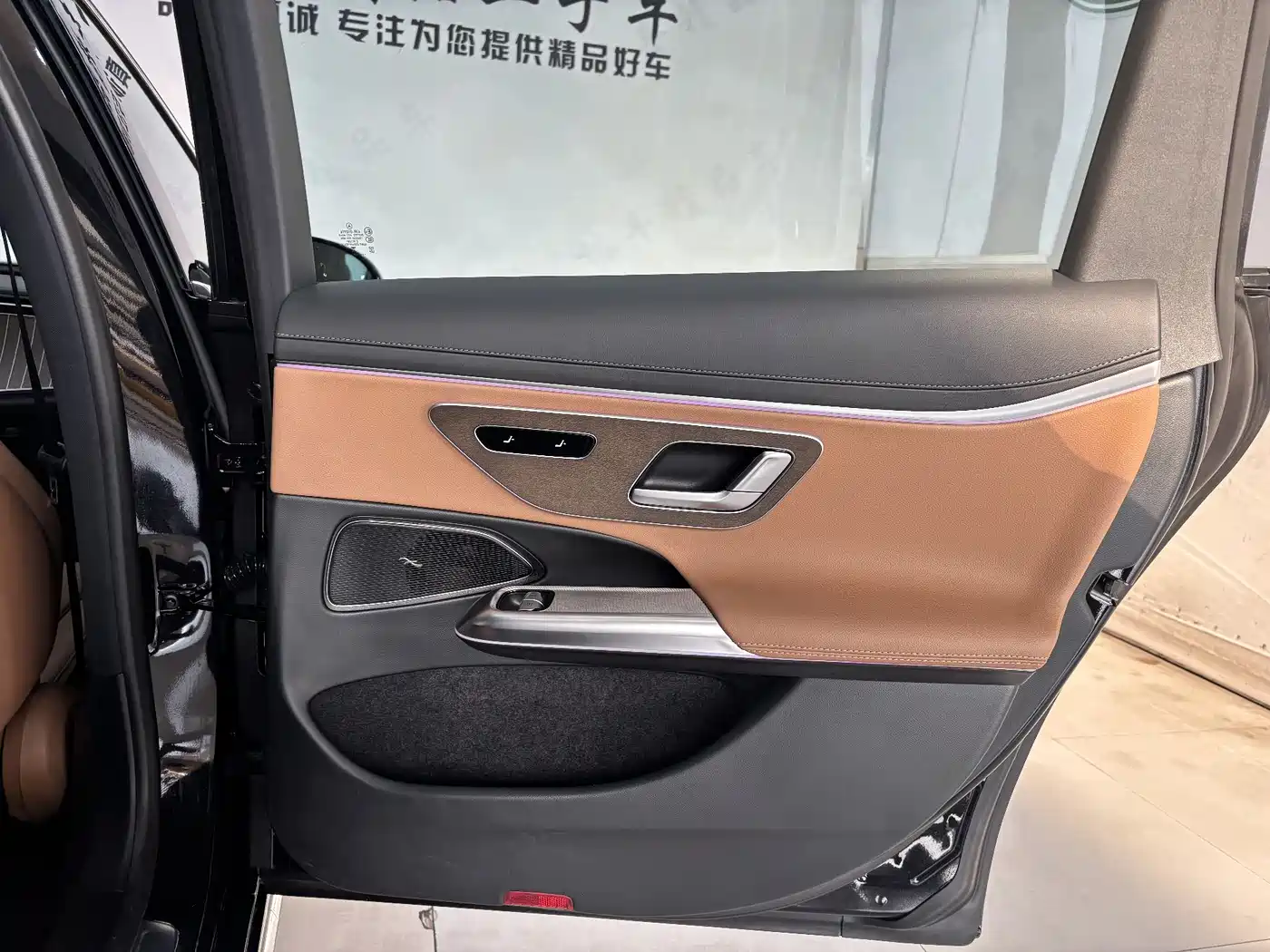 Mercedes-Benz E-Class 2025 E 300 L Fashion фото 23