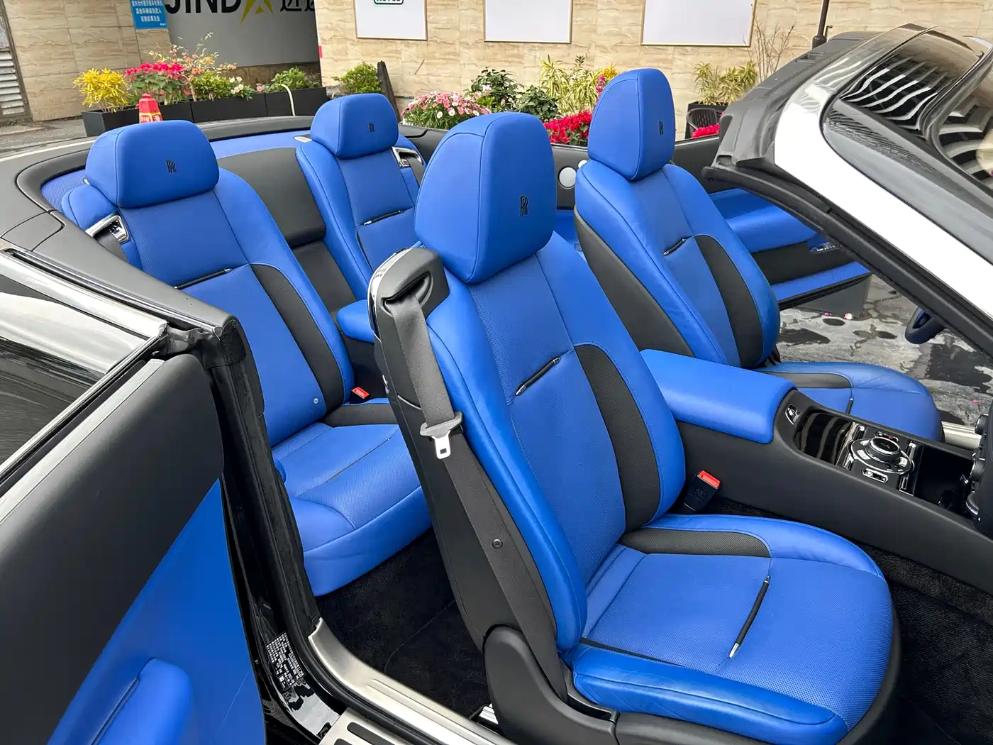 Rolls-Royce Dawn 2021 2018 6.6T Standard