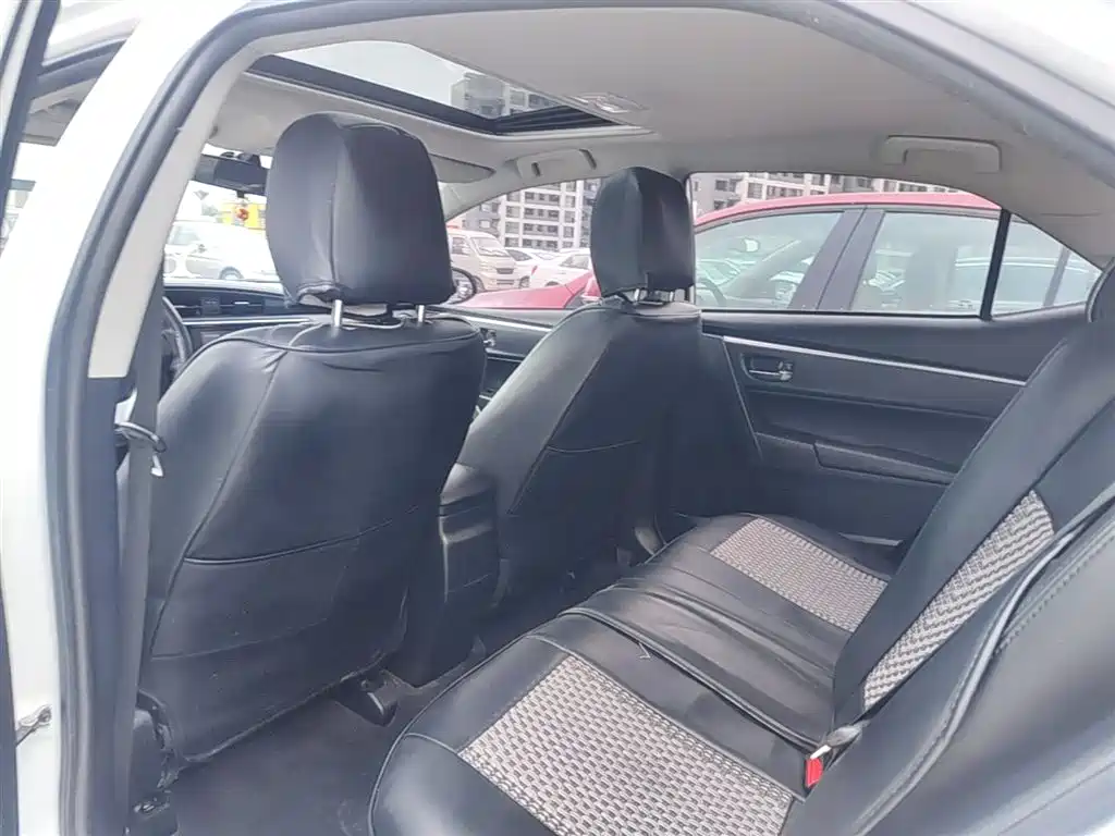 Toyota Levin 2017 Facelift 185T CVT Elite (China V) фото 18