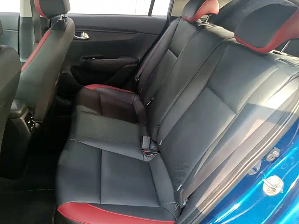 Kia KX CROSS 2018 2017 1.4L AT GLS