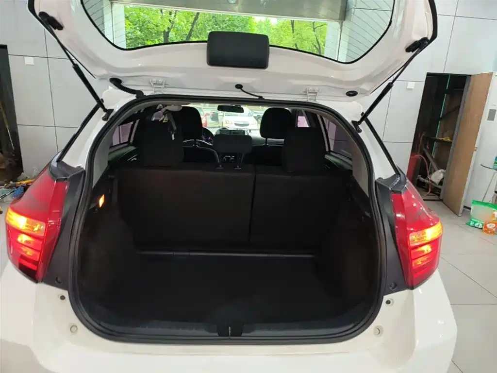 Toyota YARiS L Zhi Xuan 2016 Facelift 1.5E CVT Charming Edition фото 19