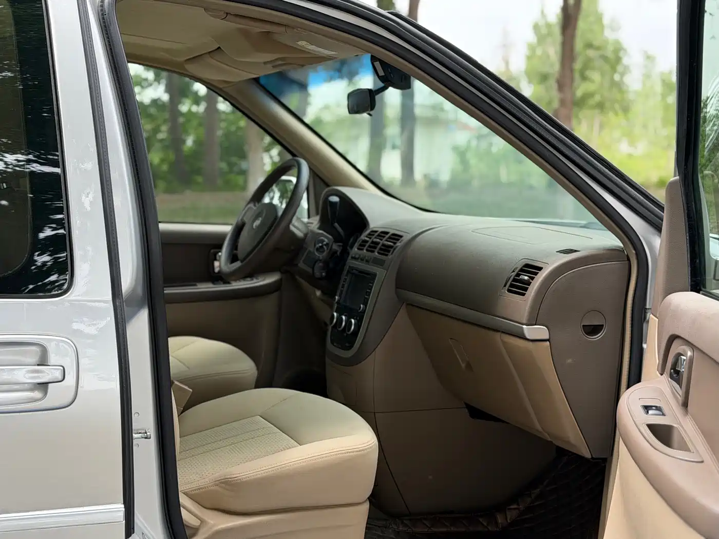 Buick GL8 2014 2.4L Classic Edition фото 10