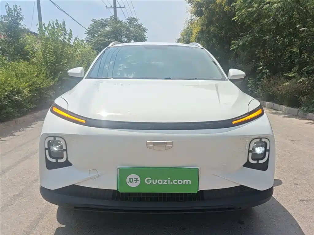 Фото 3 - Geely Geometry E Firefly