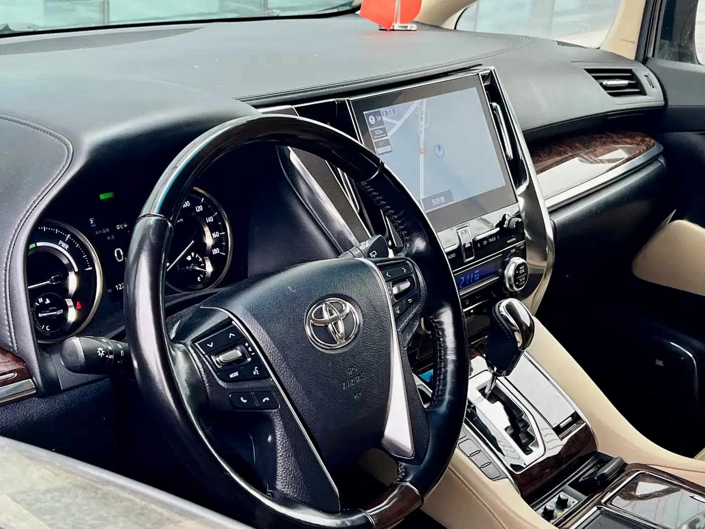 Toyota Alphard 2020 Hybrid 2.5L Luxury Edition фото 7