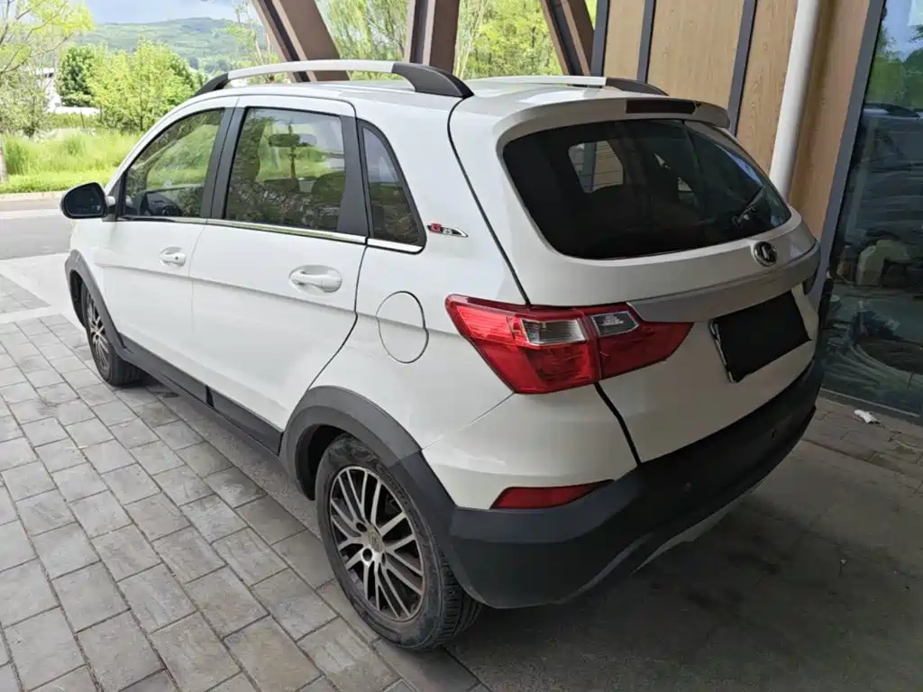 BAIC Changhe Q25 2017 2016 1.5L Automatic Le Hui Edition