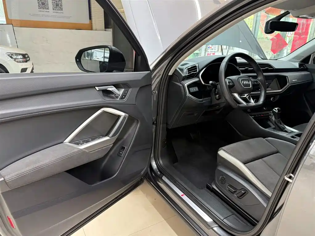 Audi Q3 2023 35 TFSI Fashion Dynamic (1.4T) фото 8