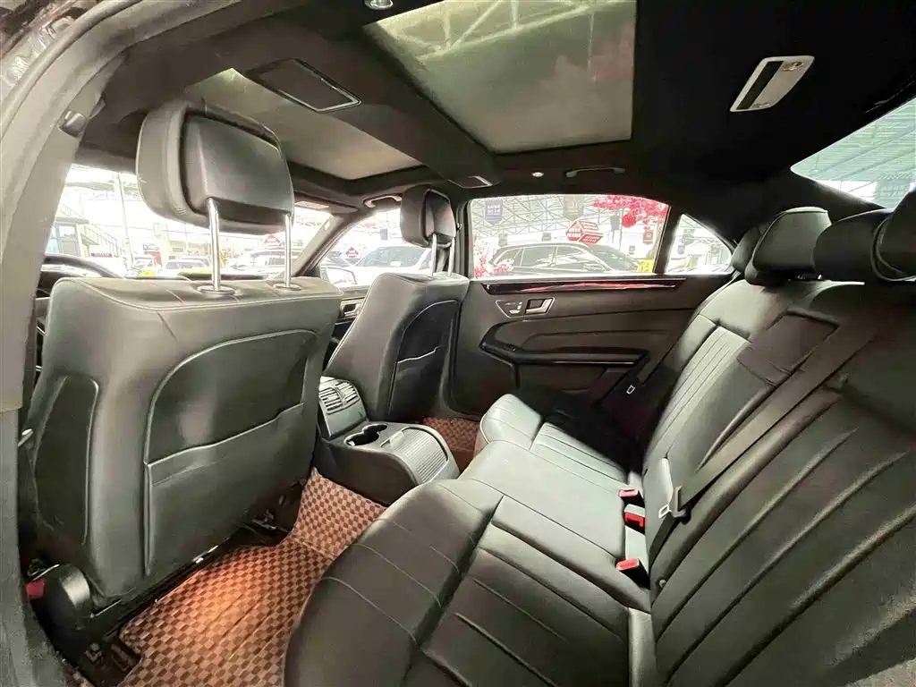 Mercedes-Benz E-Class 2015 Facelift E 260 L Sport фото 8