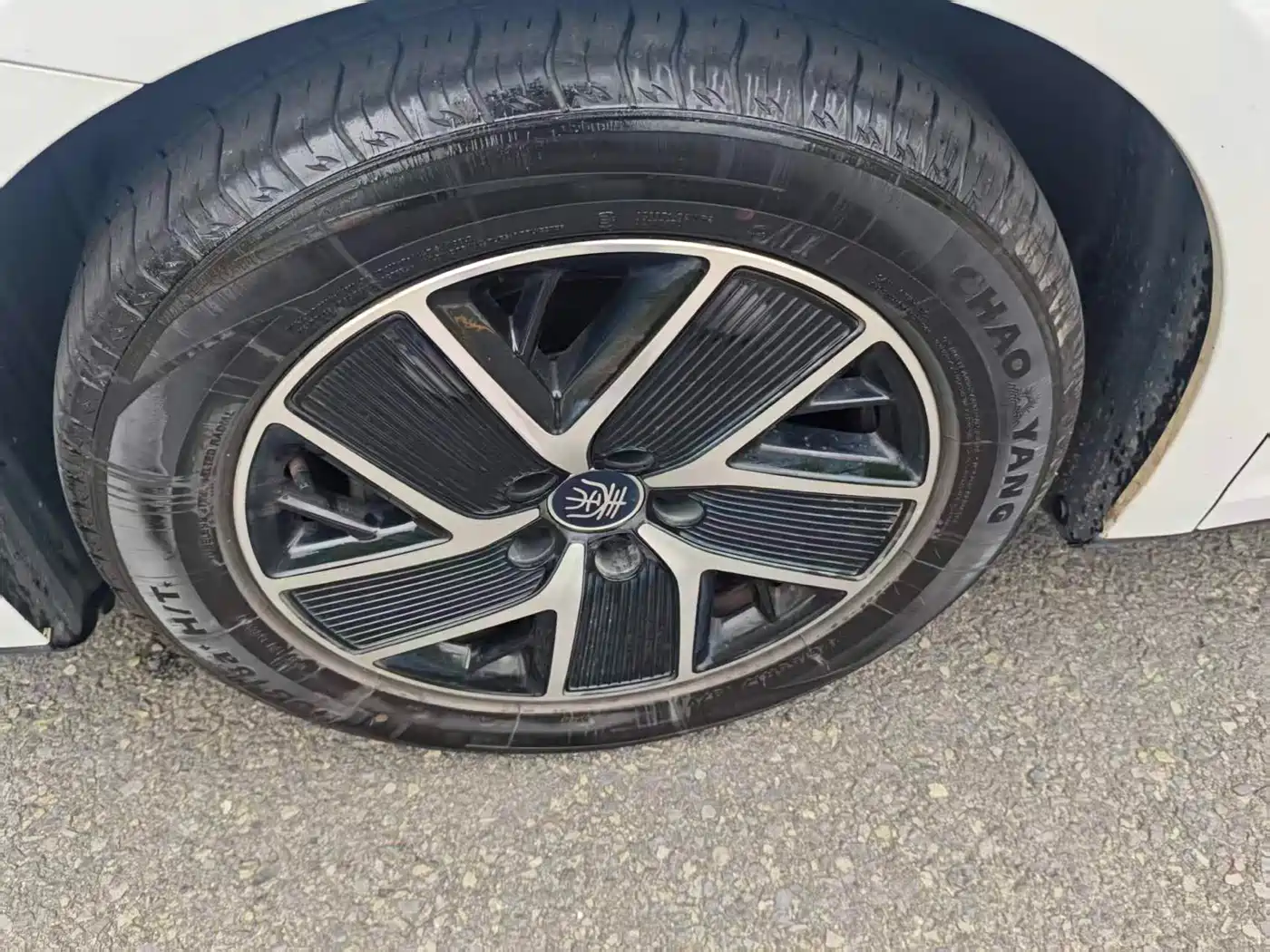 BYD Qin L 2024 DM-i 80KM Leading Edition фото 7