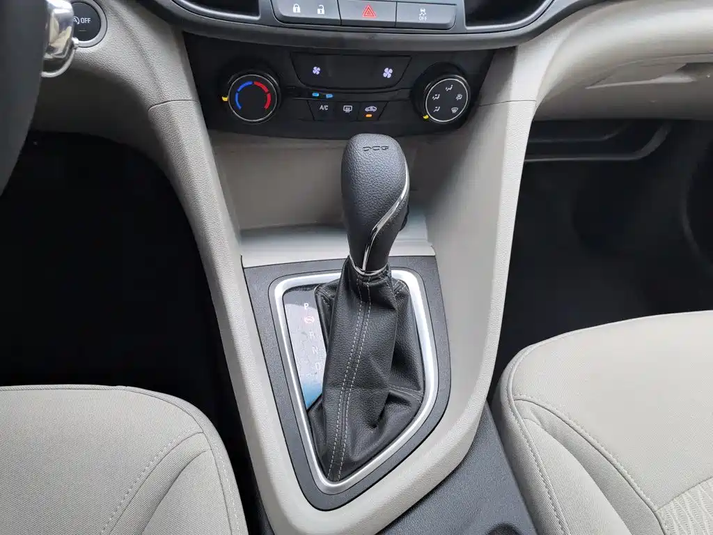Фото 13 - Buick Excelle