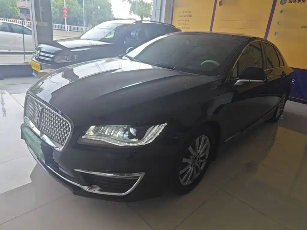 2021 Lincoln MKZ