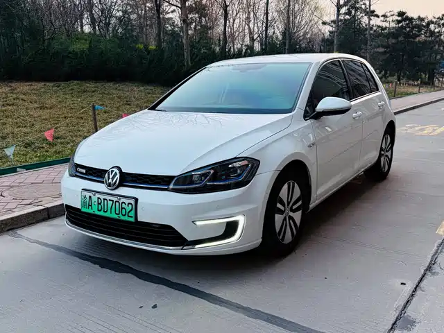 VOLKSWAGEN GOLF NEW ENERGY