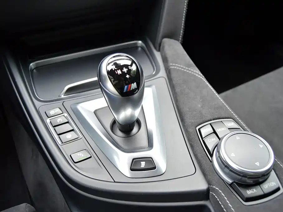 Photo 9 - BMW M4