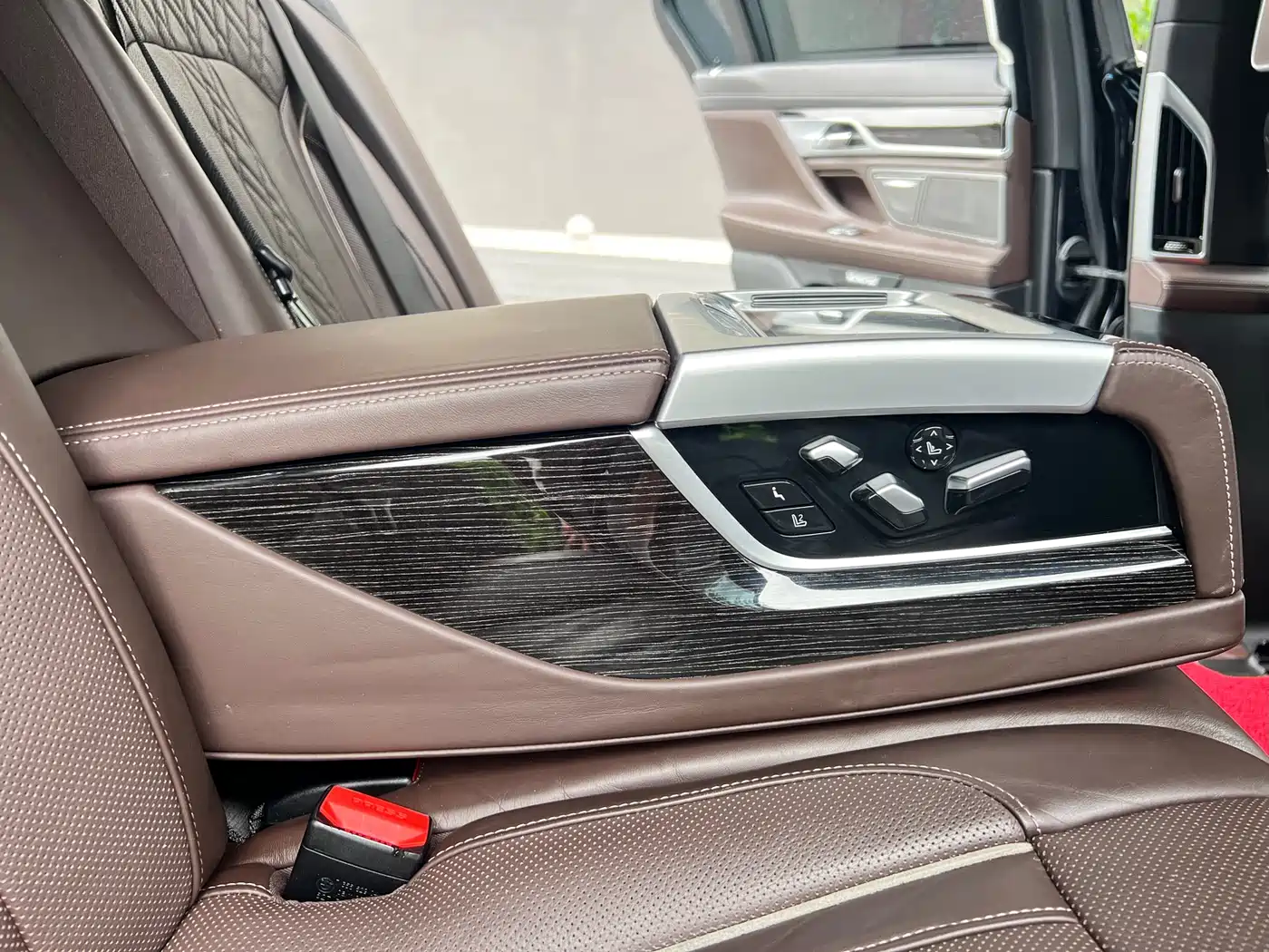 BMW 7 Series 2018 740Li Leading Type M Sport Package фото 35
