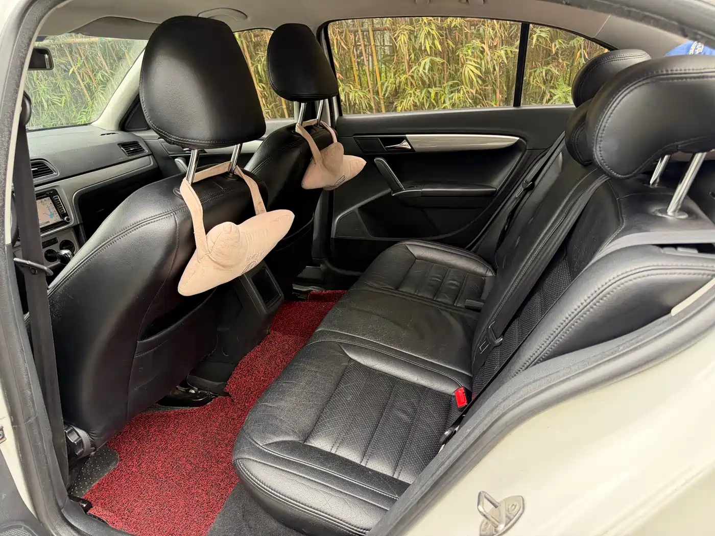 Volkswagen Lavida 2013 Facelift Classic 1.6L Automatic Trend фото 9