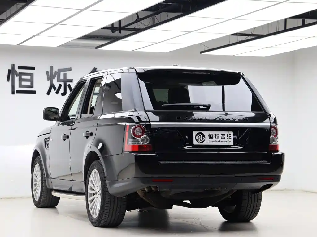 Photo 23 - Land Rover Range Rover Sport
