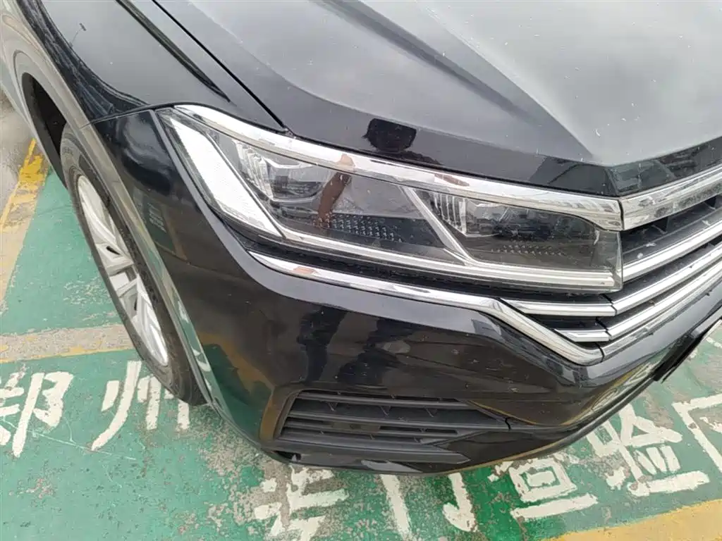 Volkswagen Touareg 2019 2.0TSI Pilot Edition China VI фото 13