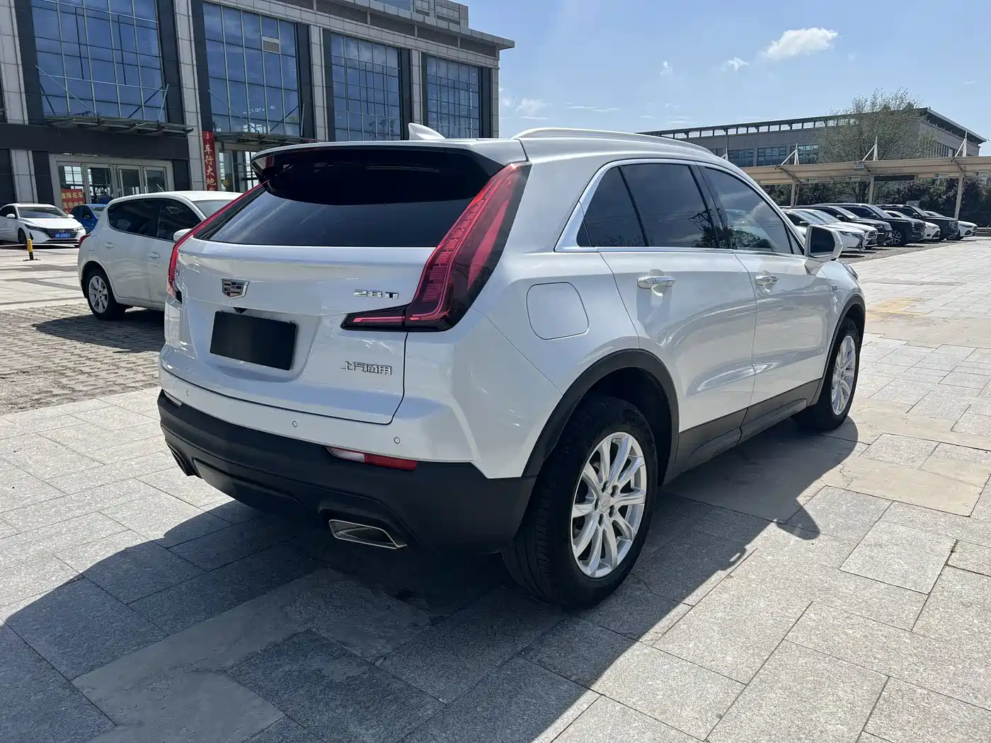 Cadillac XT4 2021 28T FWD Technology Edition фото 3