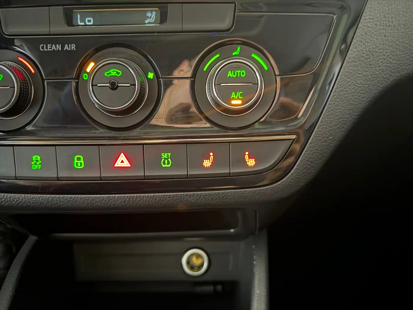 Škoda Kamiq 2022 1.5L Automatic Comfort Edition фото 20