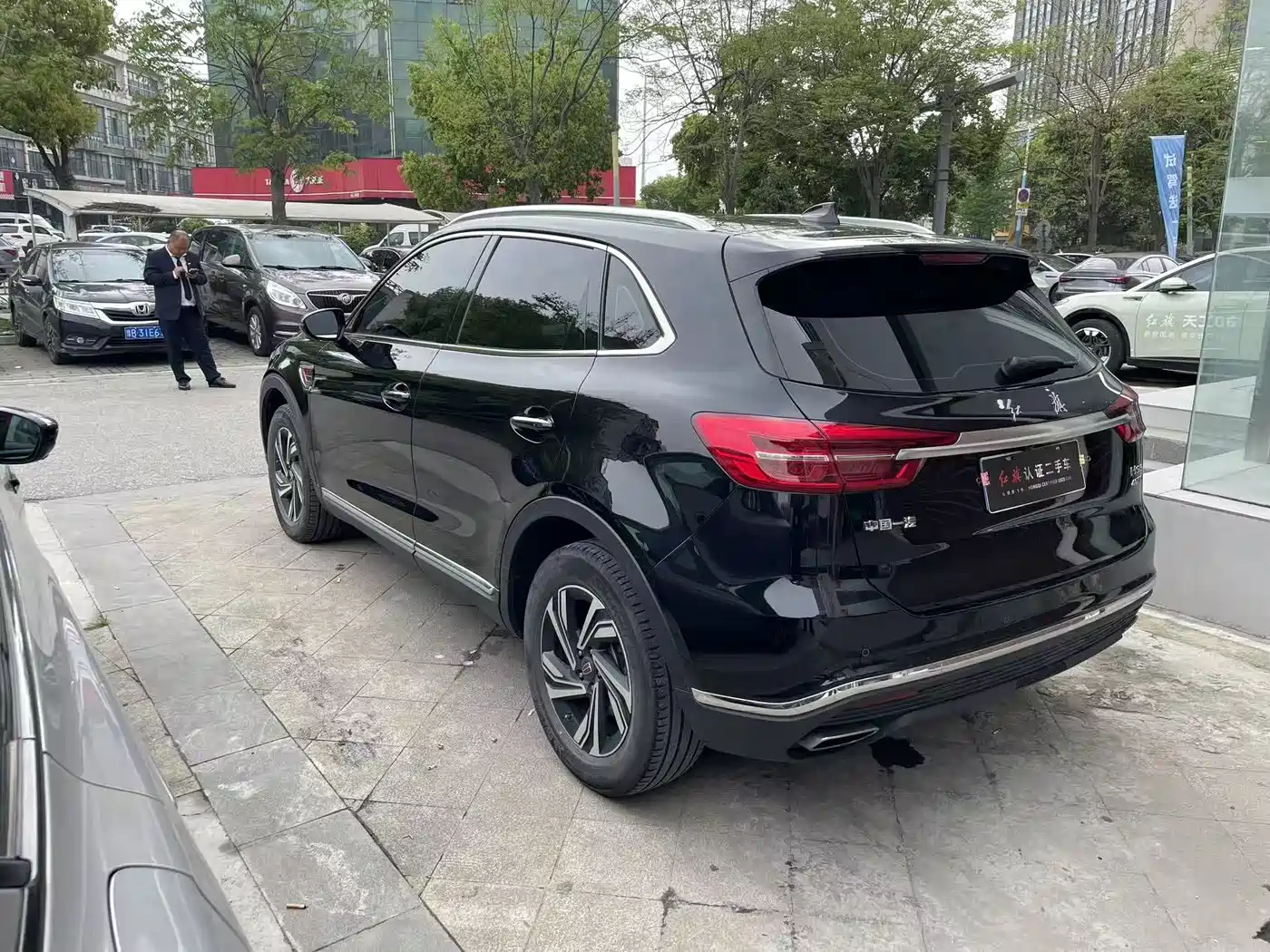 Hongqi HS5 2022 2.0T Smart Connect Premium Edition фото 6