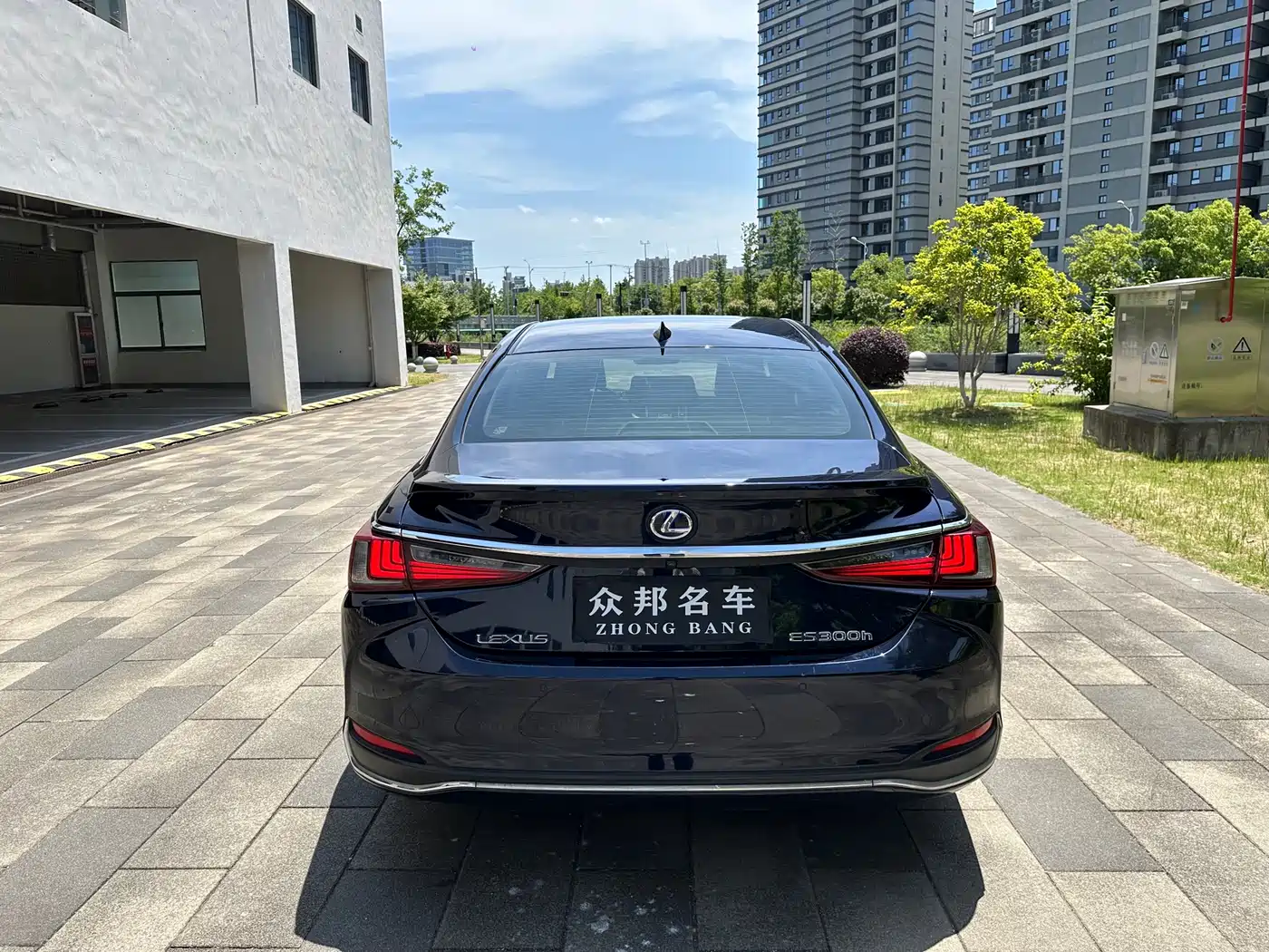 Lexus ES 2018 300h Excellence Edition China V фото 5