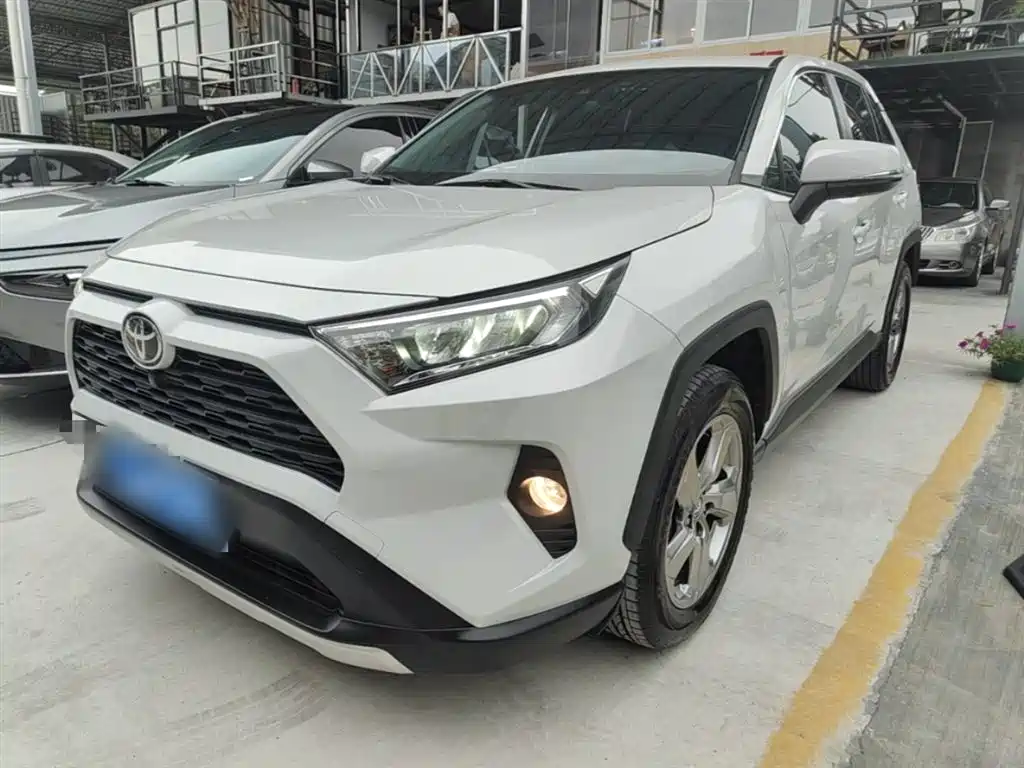 Toyota RAV4 Rongfang 2021 2.0L CVT 2WD Trend фото 2