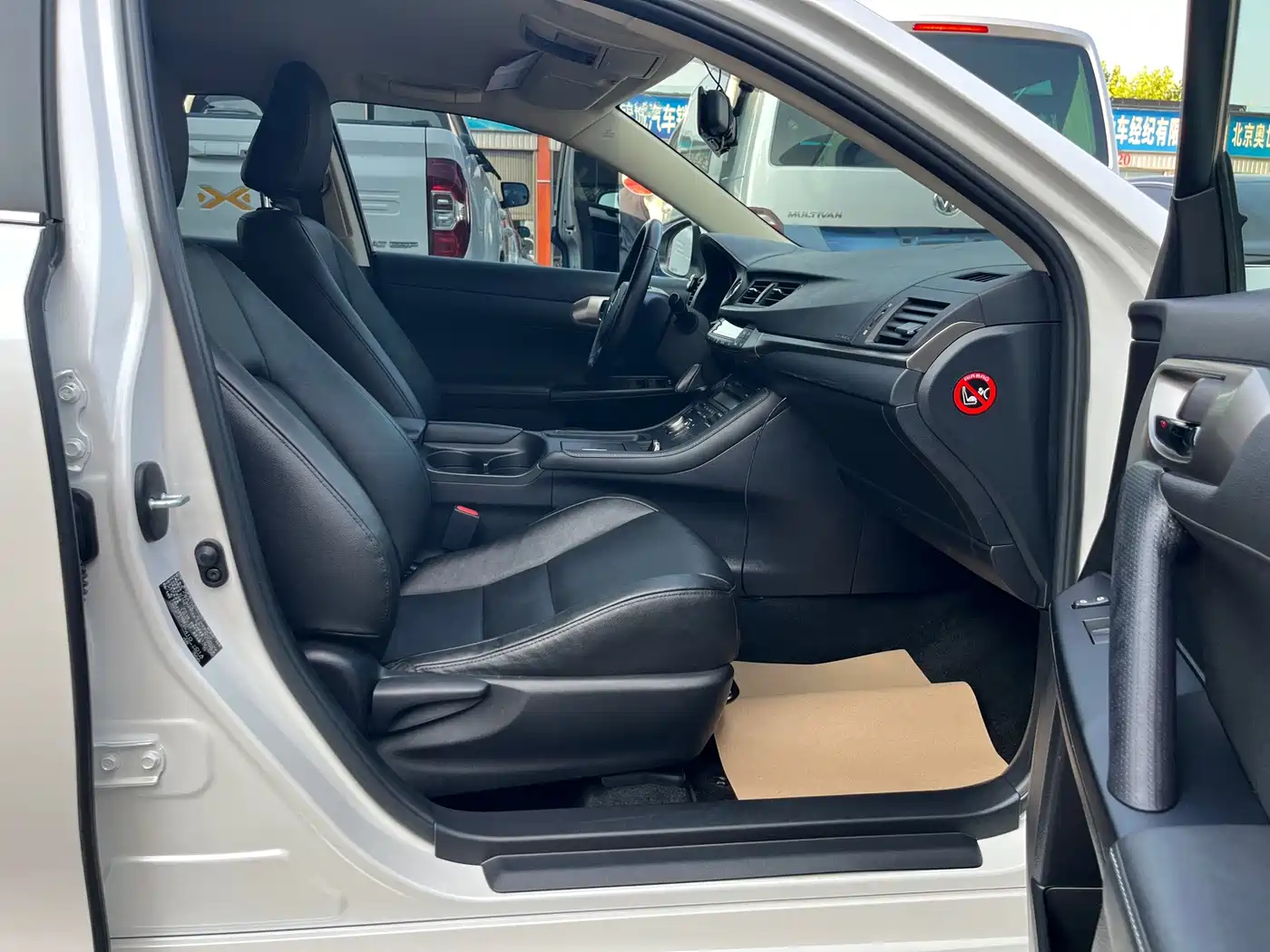 Lexus CT 2019 2017 CT200h Elite Edition (Single Color) China VI