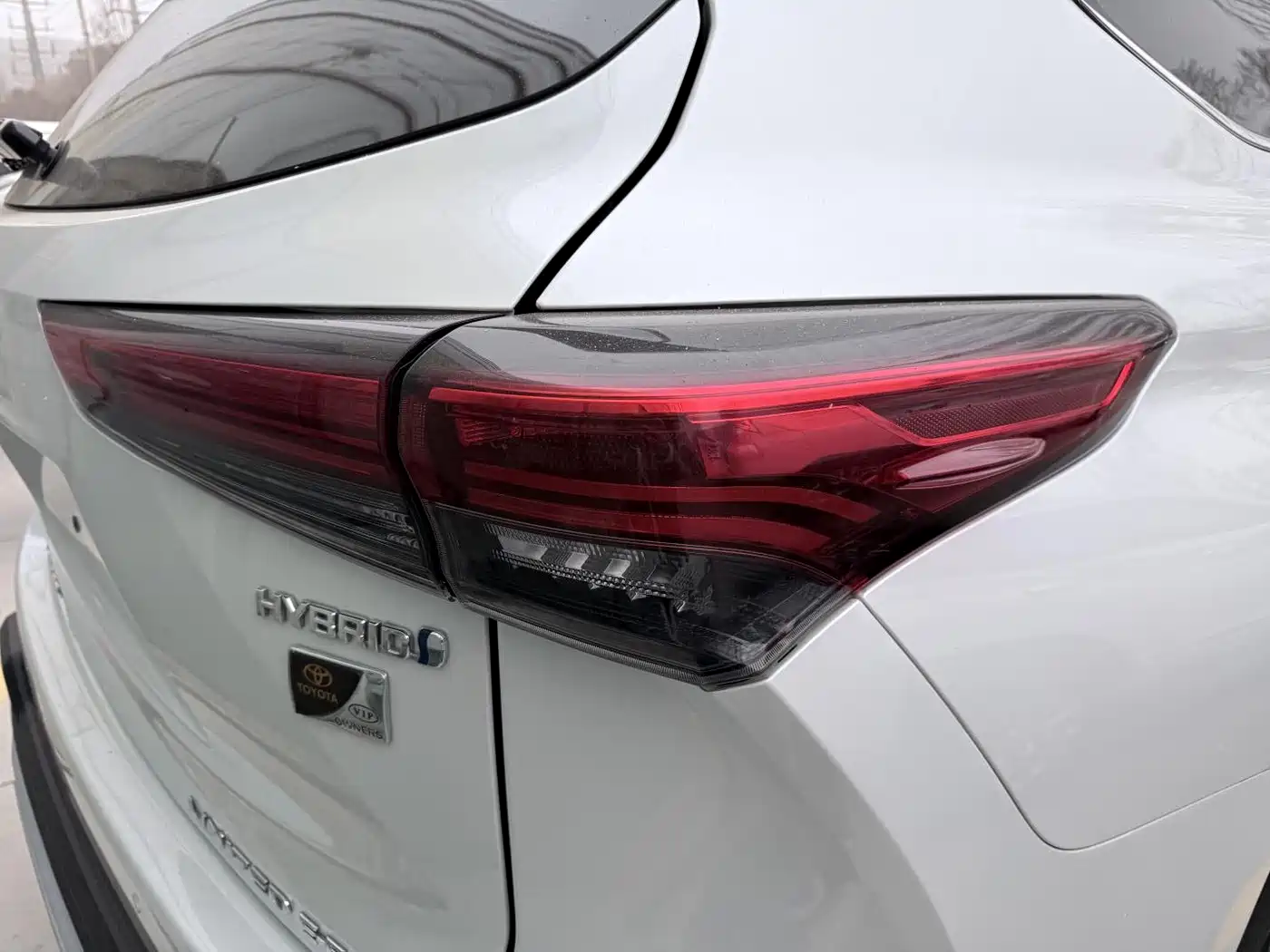 Toyota Highlander 2022 Dual Engine 2.5L 4WD Supreme Edition 7-Seater фото 19