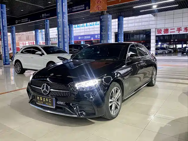 MERCEDES-BENZ E CLASS