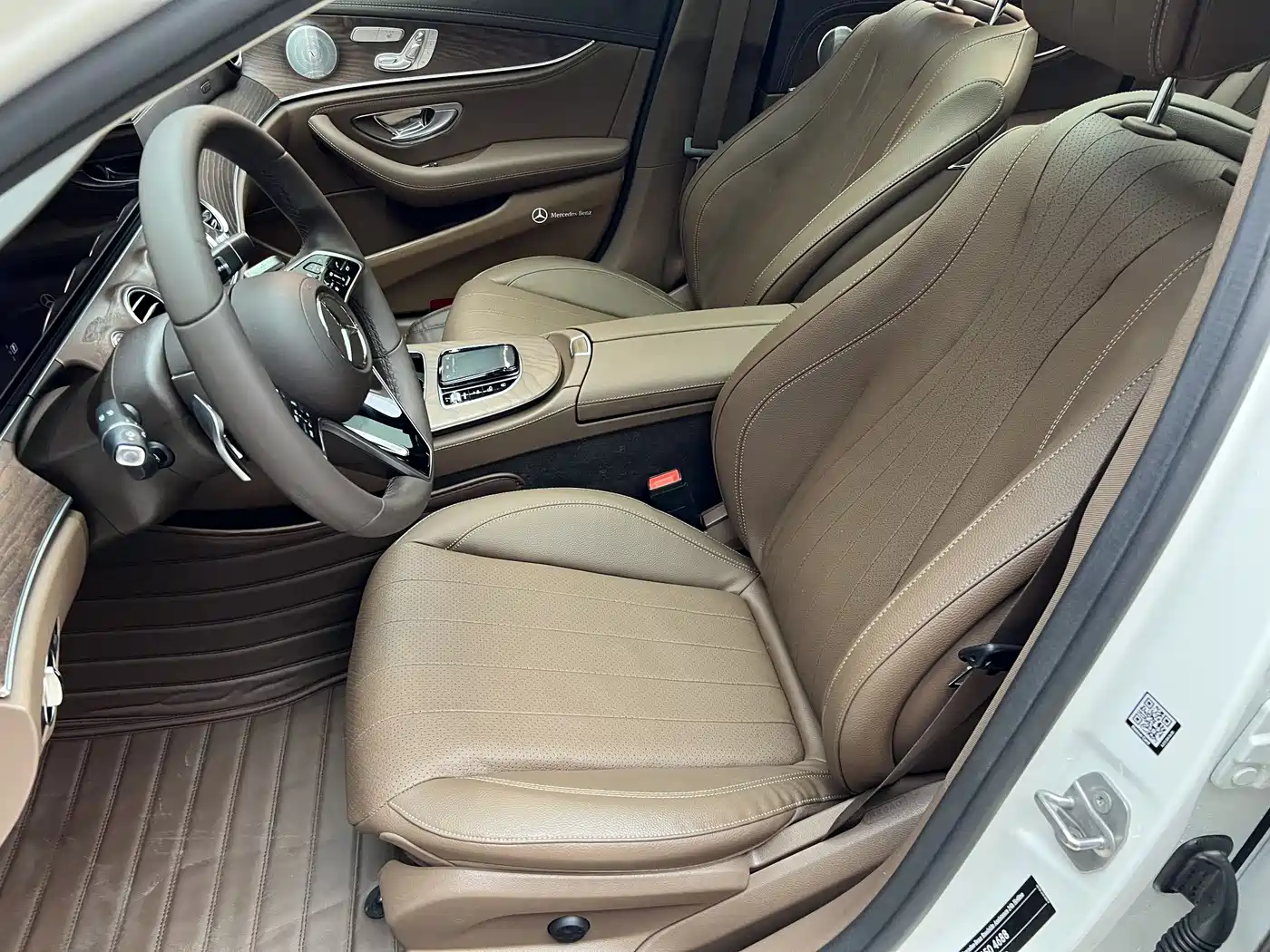 Mercedes-Benz E-Class 2021 E 300 L Luxury фото 15