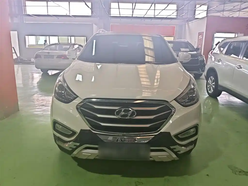 Hyundai Beijing Hyundai ix35 2015 2.0L Automatic 2WD Comfort China V фото 3