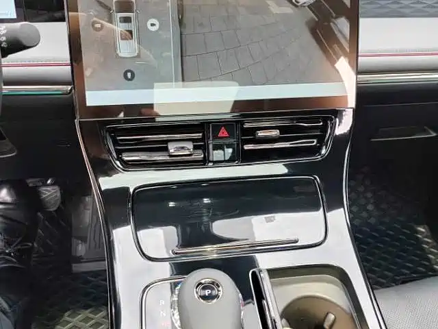 GAC Trumpchi Trumpchi M8 2023 Model Master Series 400T Ultimate Edition фото 3