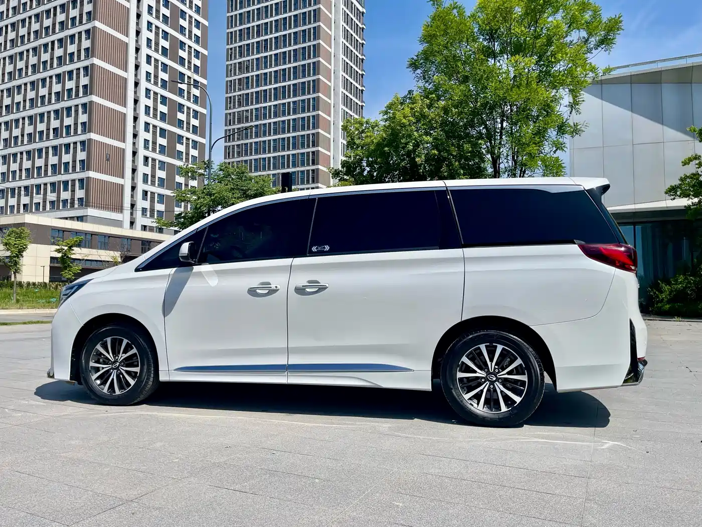 GAC Trumpchi Trumpchi M8 2024 Leadershow Series 390T Premium Edition фото 31