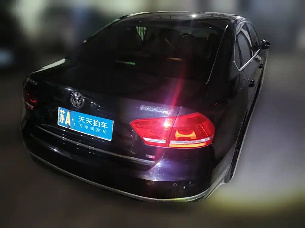 Фото 2 - Volkswagen Passat