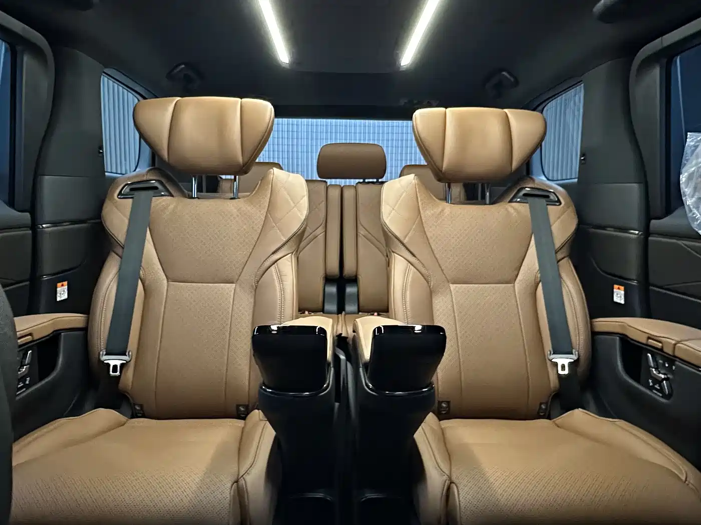 Toyota Alphard 2024 Hybrid 2.5L Ultimate Enjoyment Edition фото 9