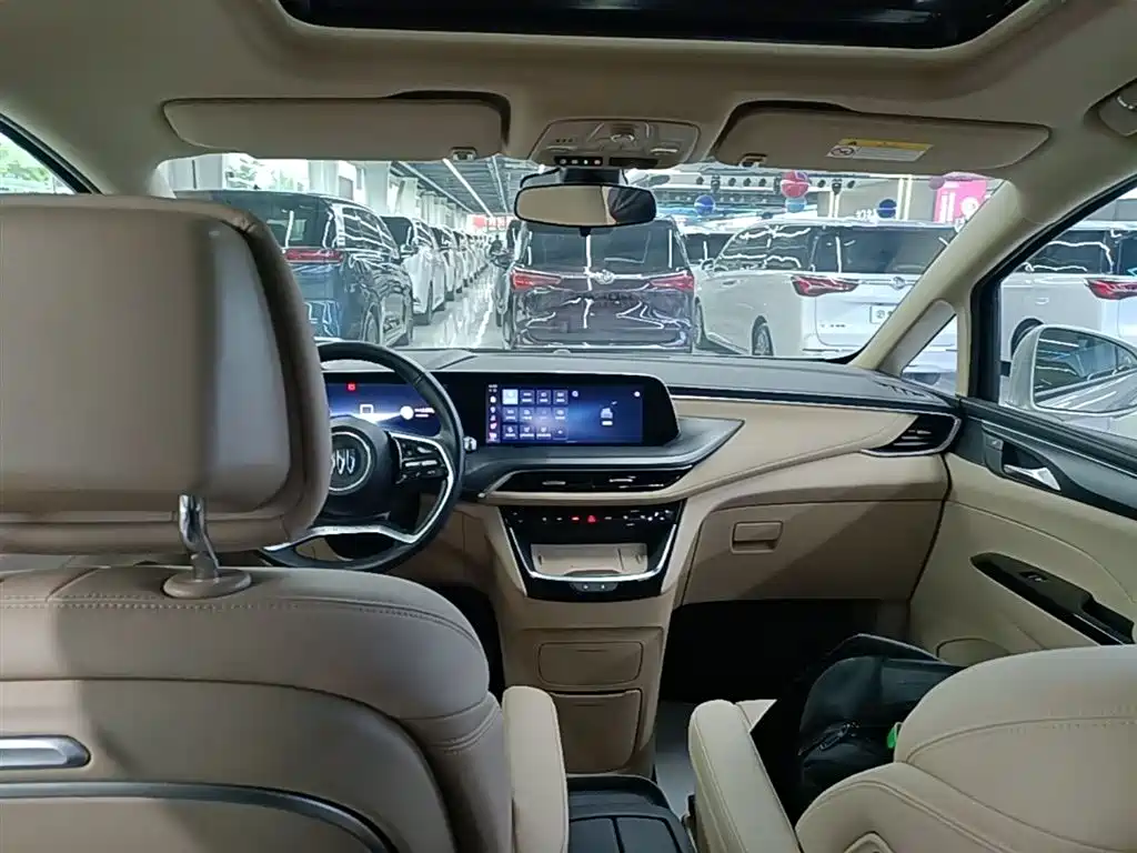 Buick GL8 New Energy 2025 Land Honor Premium Edition 7-Seater фото 10