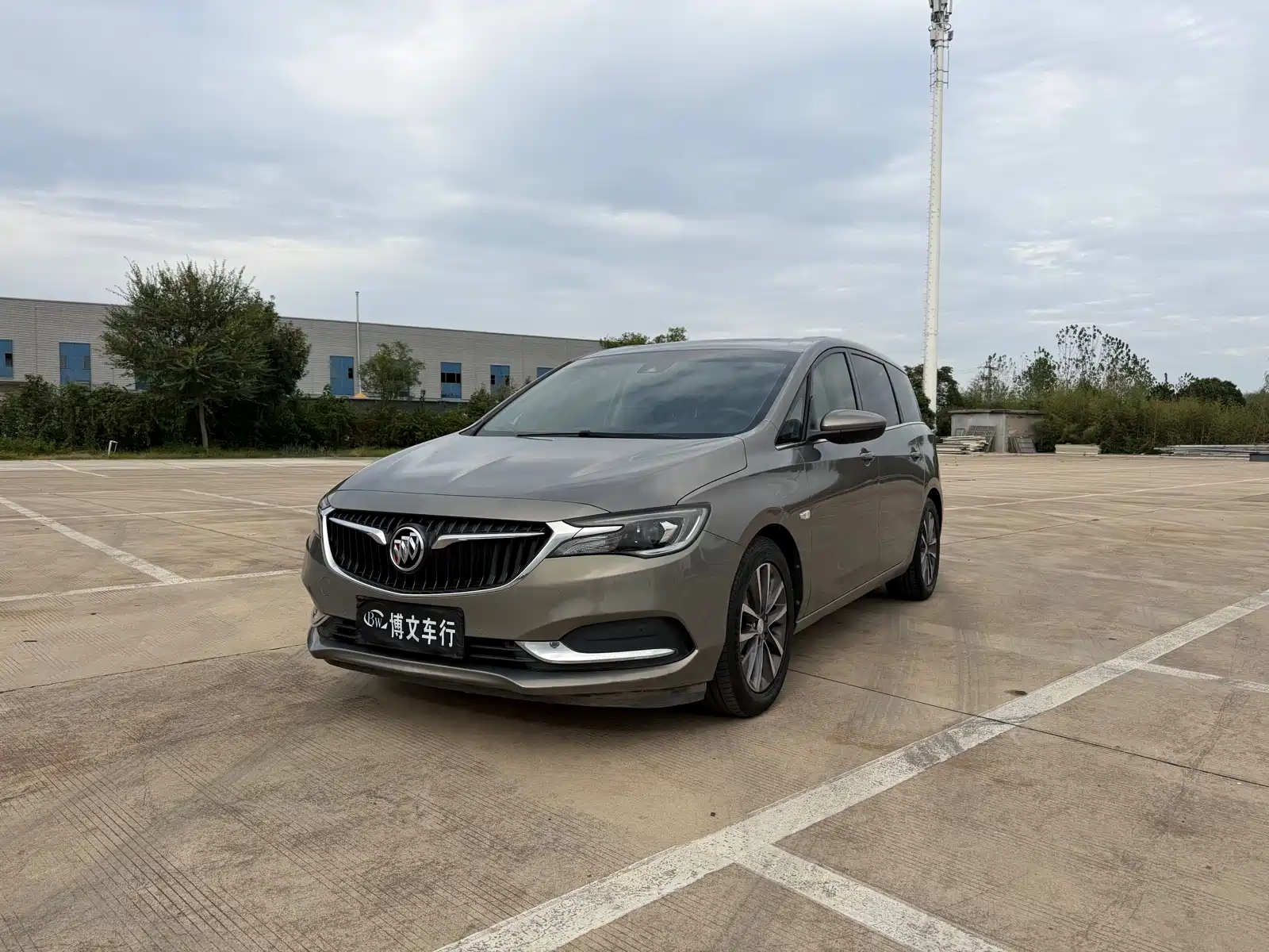Фото 1 - Buick GL6
