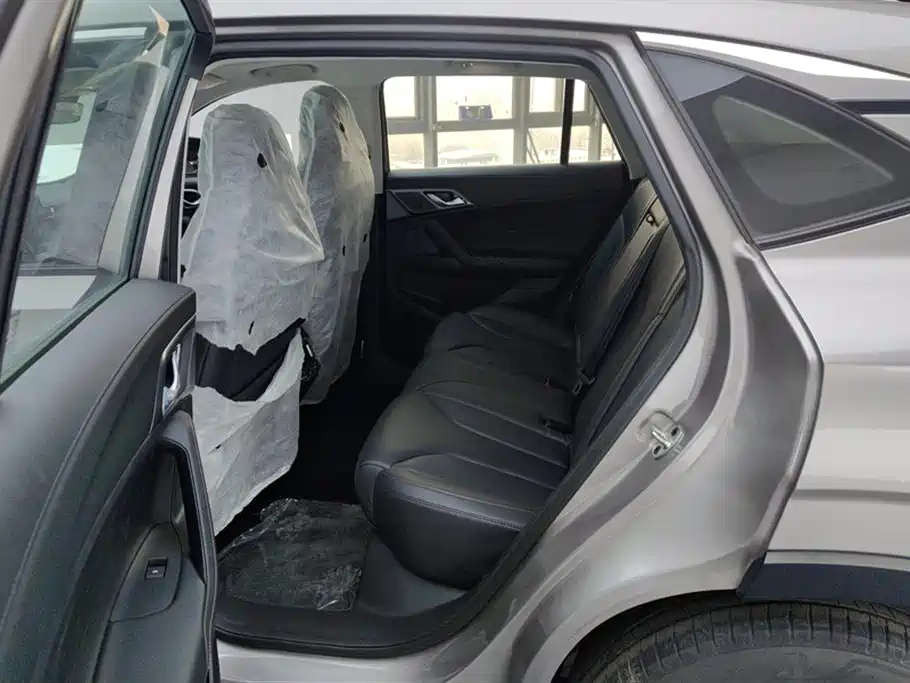 ROEWE RX5 NEW ENERGY