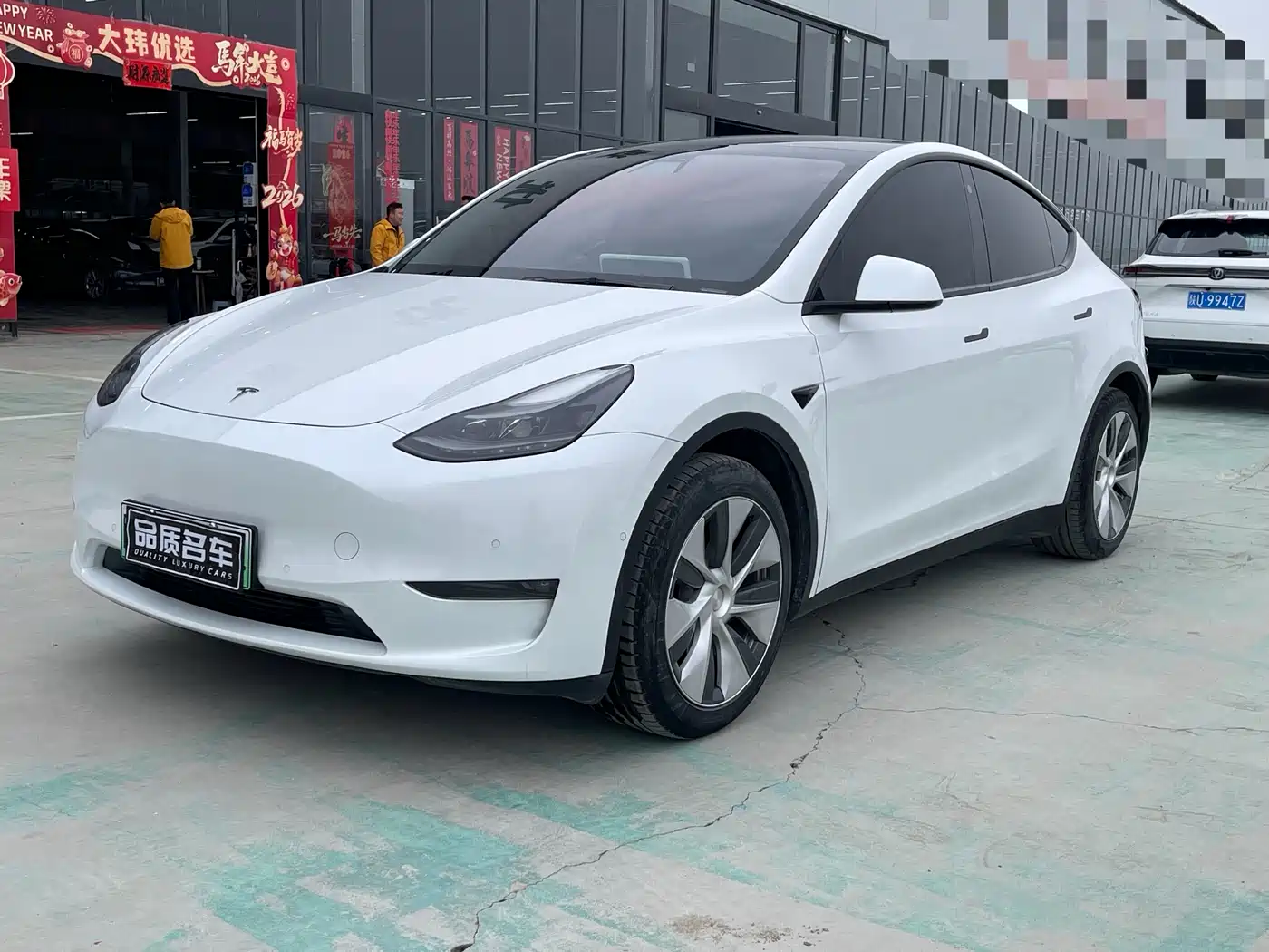 TESLA MODEL Y
