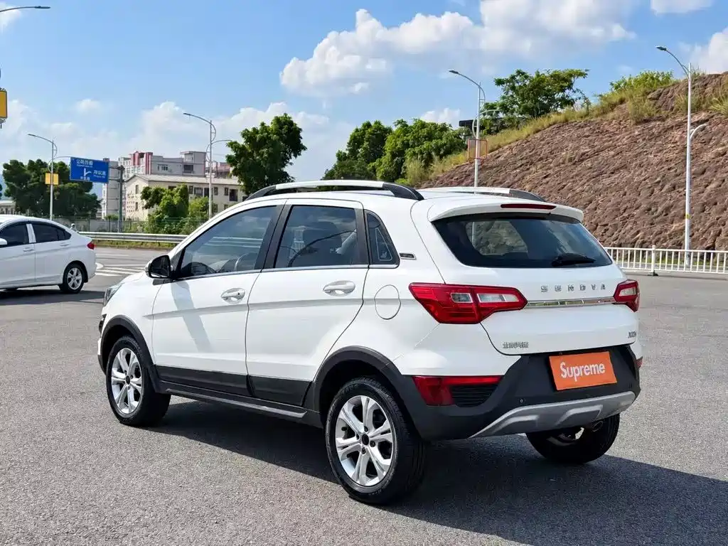 BAIC Senova X25 2016 2015 1.5L Manual Comfort
