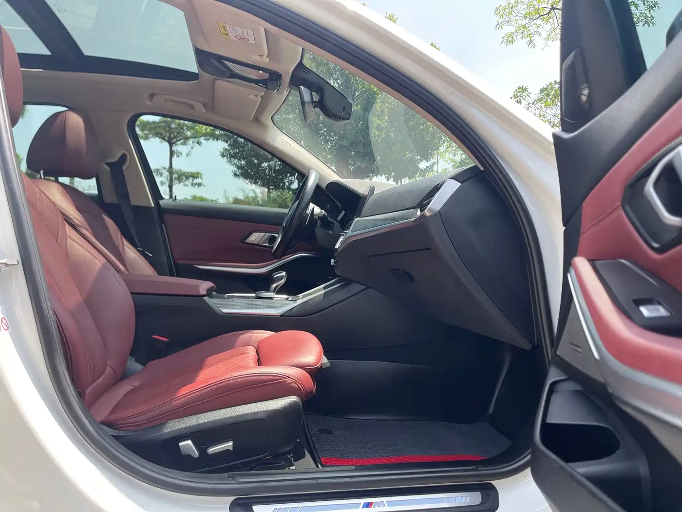 BMW 3 Series 2022 325Li M Sport Shadow Edition фото 11