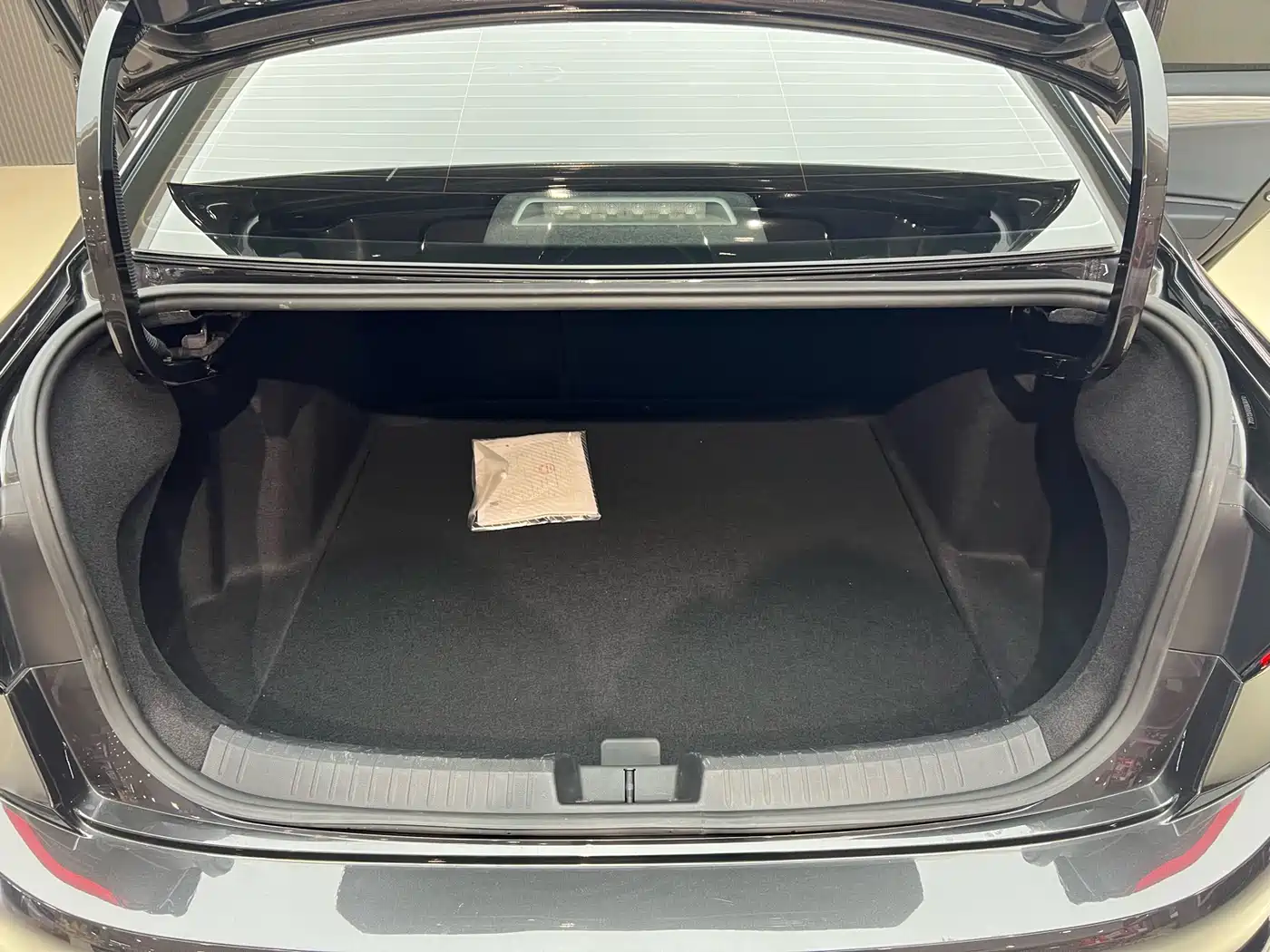 Volkswagen Sagitar 2023 280TSI DSG Beyond Lite фото 4