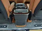 صورة 8 - Hongqi HQ9